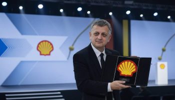 Shell se baja de Argentina GNL: traspié de la gestión Marín en YPF