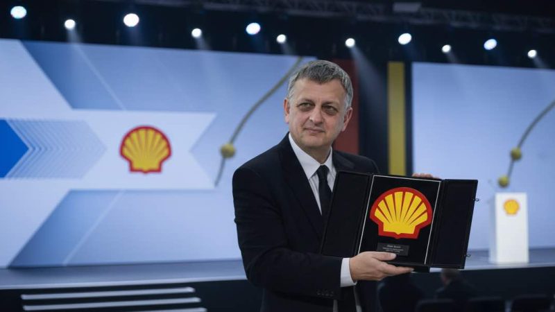 Shell se baja de Argentina GNL: traspié de la gestión Marín en YPF